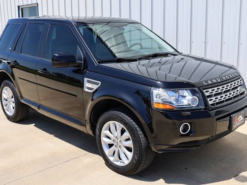 Used 2013 Land Rover LR2 HSE AWD/4WD image 7