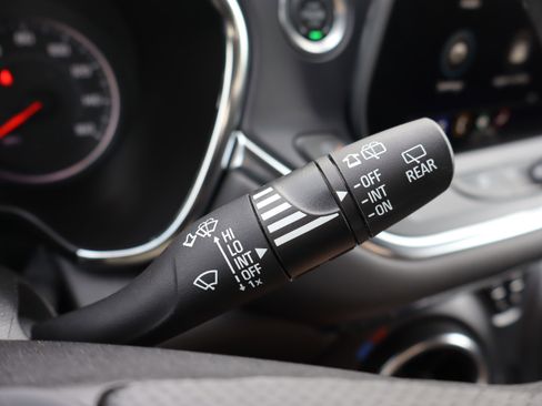 Used 2025 Chevrolet Blazer LT image 22