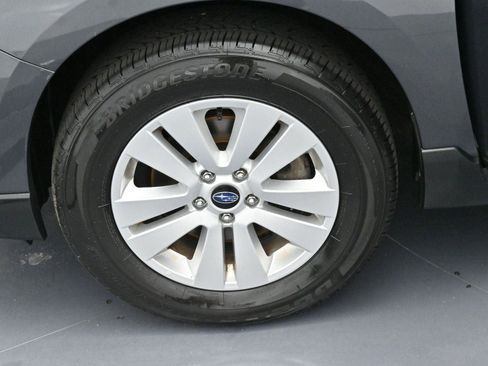 Used 2019 Subaru Outback 2.5i Premium image 32