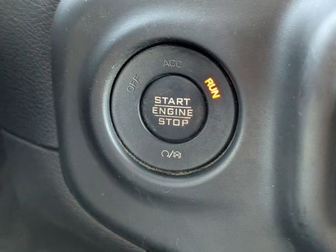 Used 2021 Jeep Wrangler Unlimited Willys image 19