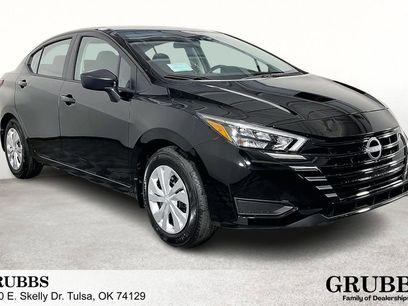 New 2025 Nissan Versa S w/ Trunk Package