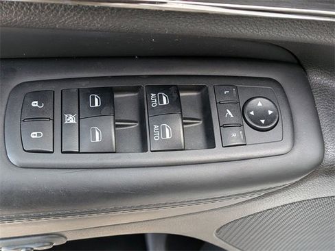 Certified 2018 Jeep Grand Cherokee High Altitude image 15