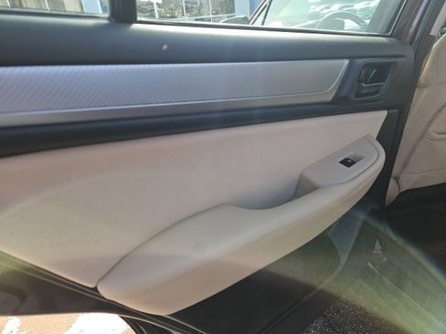 Used 2019 Subaru Outback 2.5i image 19