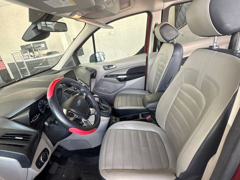 Used 2019 Ford Transit Connect XLT FWD image 8