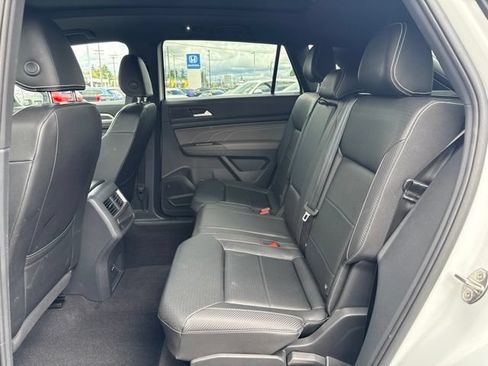 Used 2023 Volkswagen Atlas Cross Sport SEL R-Line AWD/4WD image 12