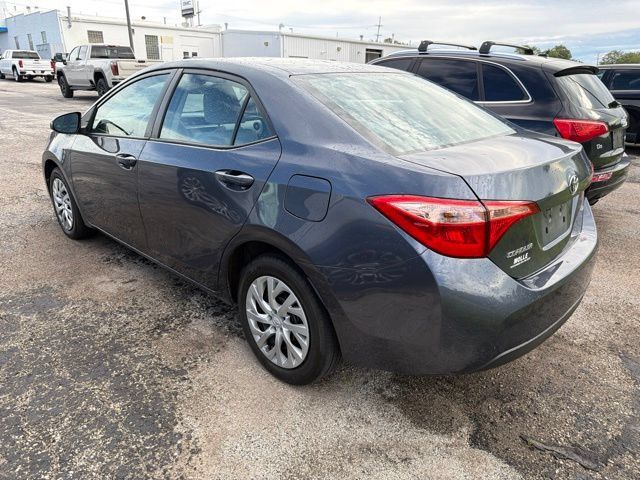 Used 2017 Toyota Corolla LE w/ Carpet Mat Package (TMS) FWD image 23