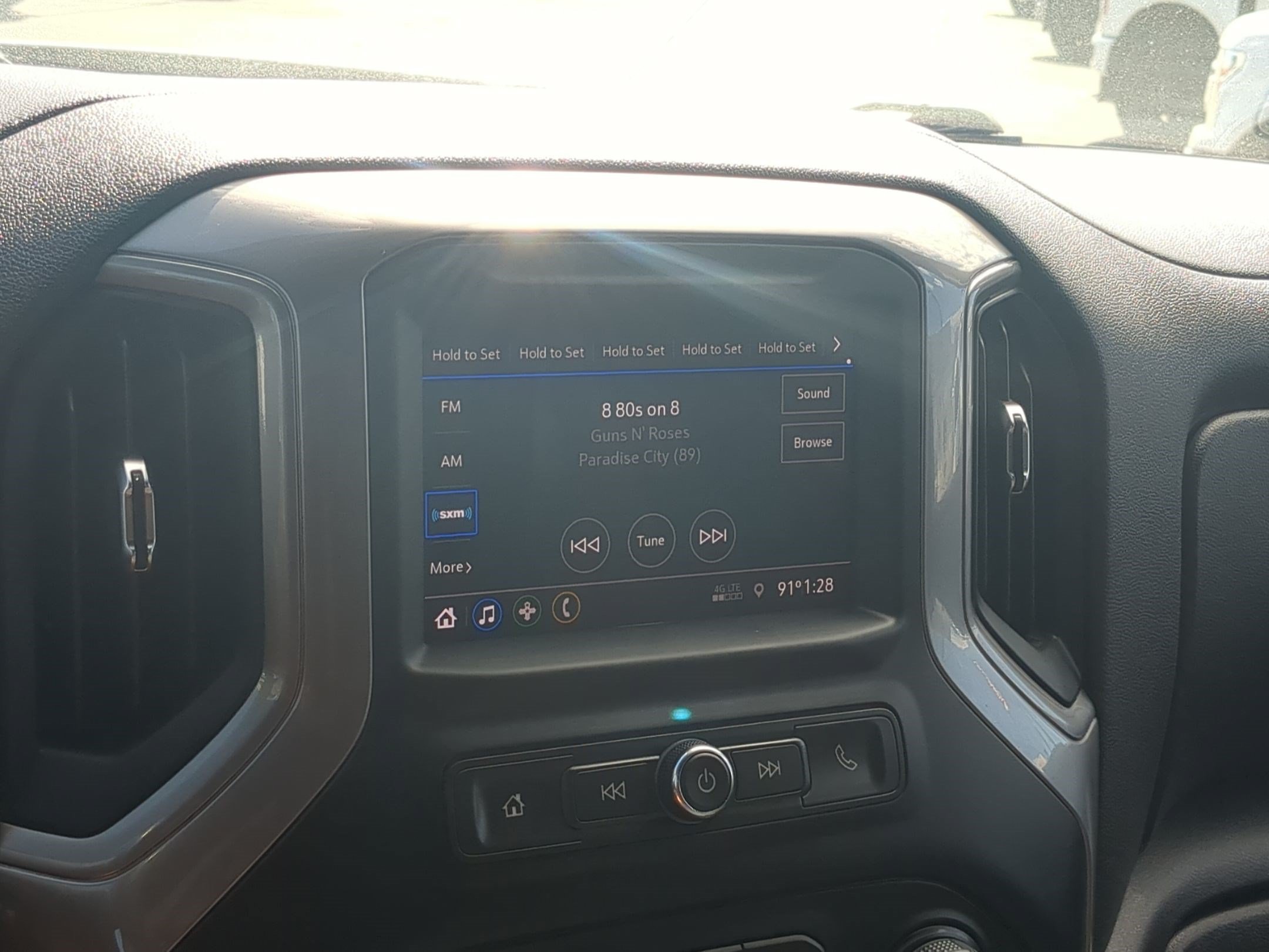 Used 2022 Chevrolet Silverado 1500 Custom w/ Safety Confidence Package AWD/4WD image 23