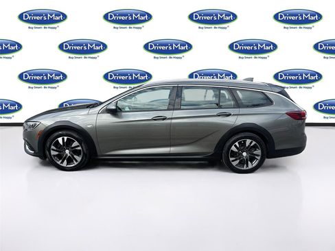 Used 2018 Buick Regal Preferred w/ Sights and Sounds Package AWD/4WD image 4