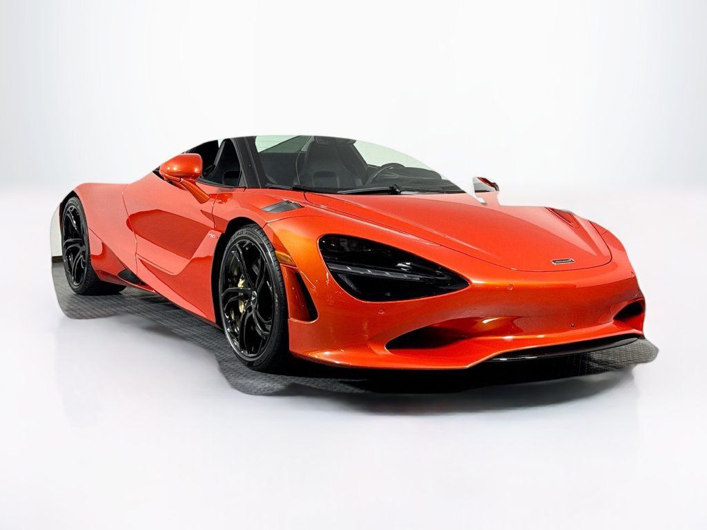 Used 2026 McLaren 750S Spider RWD image 7