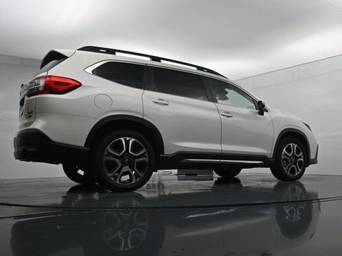 Used 2023 Subaru Ascent Limited AWD/4WD image 39