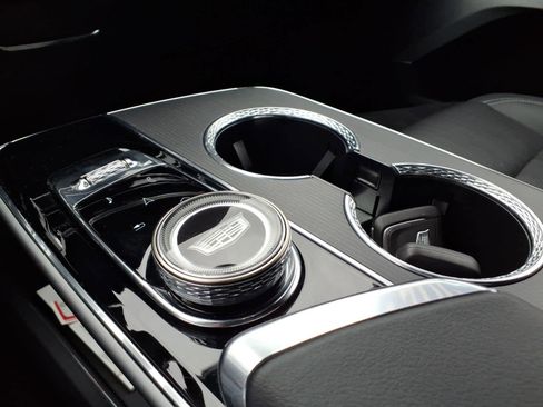 Used 2024 Cadillac Lyriq Luxury w/ LPO, Floor Liner Package AWD/4WD image 14