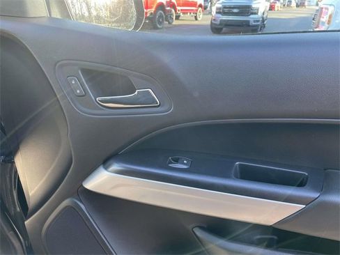 Used 2017 Chevrolet Colorado LT w/ LT Convenience Package image 26