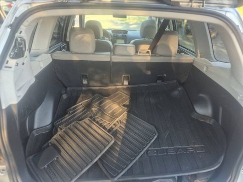 Used 2014 Subaru Forester 2.5i Limited AWD/4WD image 20