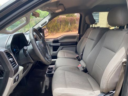 Used 2015 Ford F150 XLT image 10