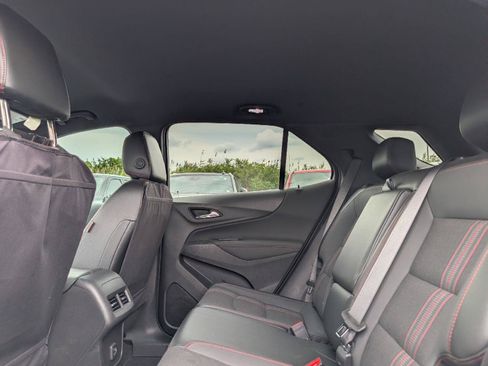 Used 2024 Chevrolet Equinox RS AWD/4WD image 9