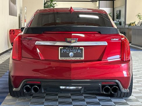 Used 2018 Cadillac CTS V w/ Carbon Fiber Package RWD image 5
