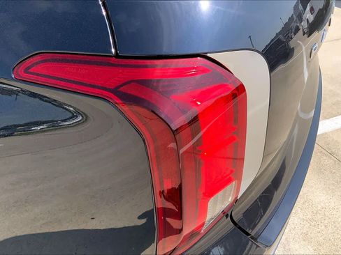 Used 2025 Hyundai Palisade SEL image 27