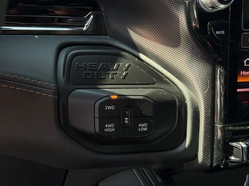 Used 2025 RAM 3500 Limited AWD/4WD image 16