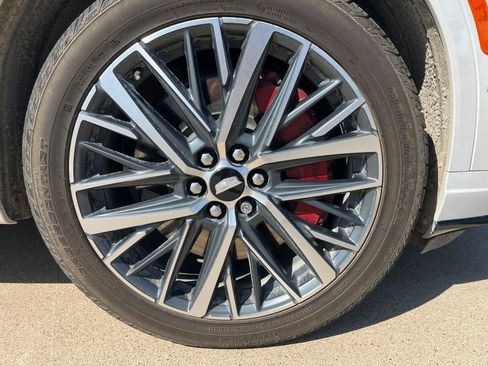 Used 2024 Cadillac XT6 Sport w/ Technology Package AWD/4WD image 8