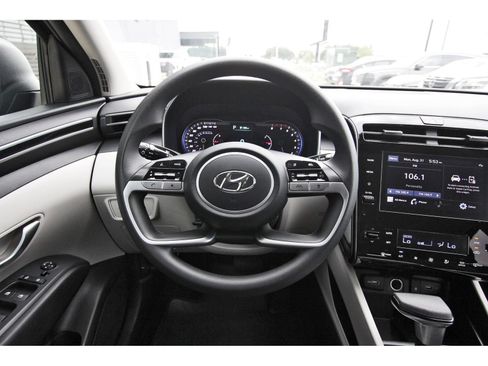 Certified 2024 Hyundai Tucson SEL FWD image 15