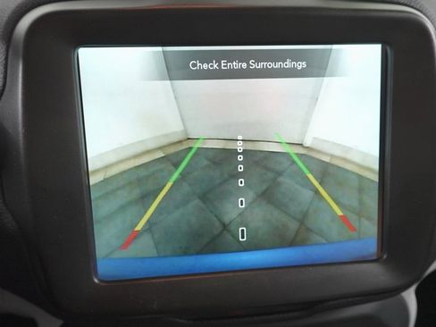 Used 2022 Jeep Renegade Latitude w/ Convenience Group image 17