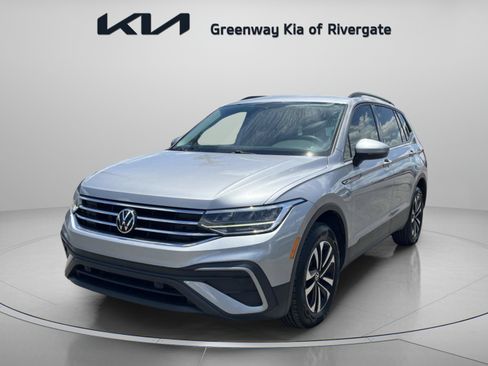 Used 2023 Volkswagen Tiguan S FWD image 3