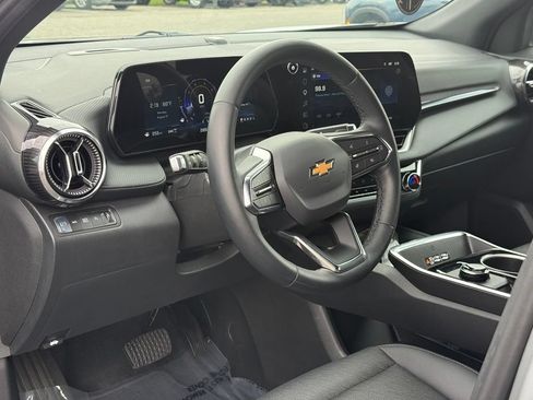 Used 2026 Chevrolet Equinox LT w/ Convenience Package II AWD/4WD image 24