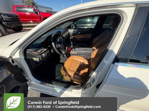 Used 2011 Mercedes-Benz E 350 Sedan image 10
