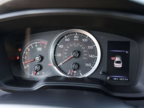 Used 2022 Toyota Corolla SE FWD image 13