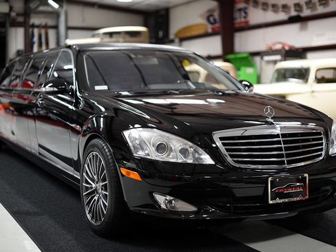 Used 2008 Mercedes-Benz S 550 4MATIC image 4