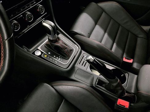 Used 2019 Volkswagen GTI S image 16