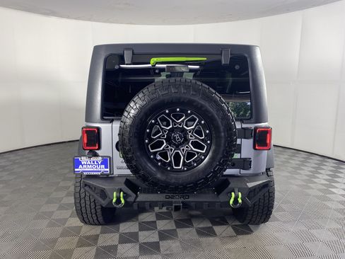 Used 2018 Jeep Wrangler Unlimited Sport S AWD/4WD image 7