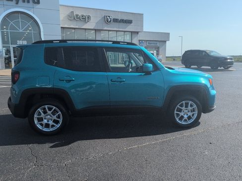 Used 2021 Jeep Renegade Latitude AWD/4WD image 8