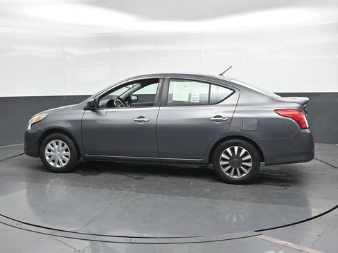 Used 2019 Nissan Versa SV FWD image 10