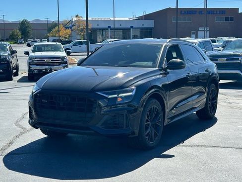 Used 2021 Audi Q8 Premium w/ Black Optic Package image 8