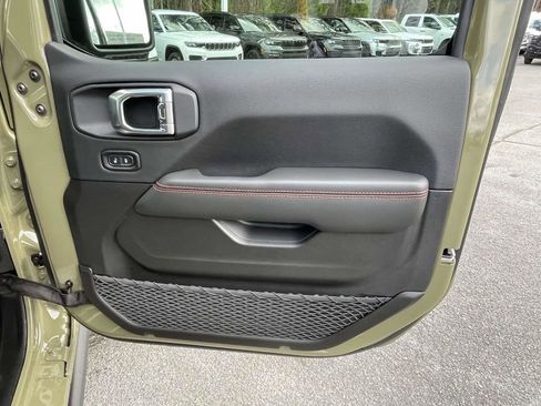 New 2026 Jeep Wrangler Unlimited Rubicon AWD/4WD image 16