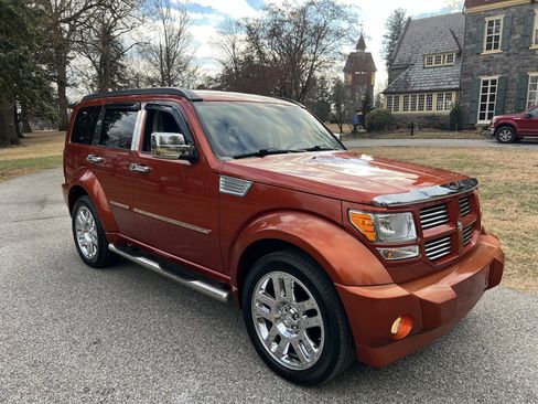 Used 2007 Dodge Nitro R/T image 2