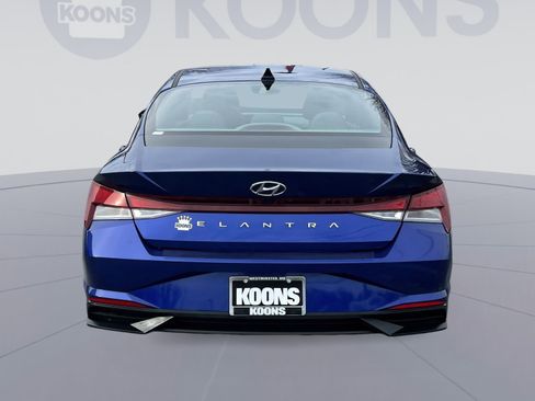 Used 2023 Hyundai Elantra SEL image 5