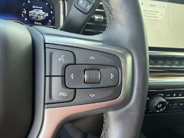 Used 2025 Chevrolet Silverado 1500 LT AWD/4WD image 32