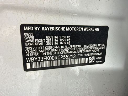 Used 2024 BMW i5 eDrive40i w/ Executive Package RWD image 26