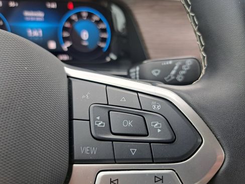 Used 2025 Volkswagen Atlas SEL image 13