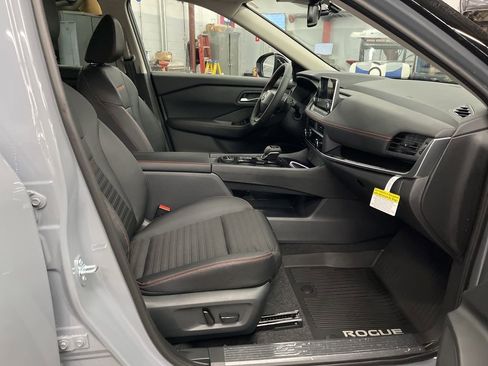New 2026 Nissan Rogue SV AWD/4WD image 23