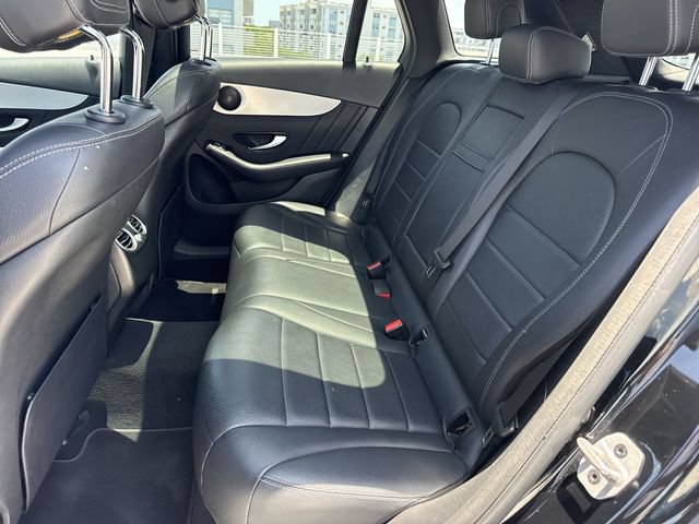 Used 2022 Mercedes-Benz GLC 300 4MATIC image 23