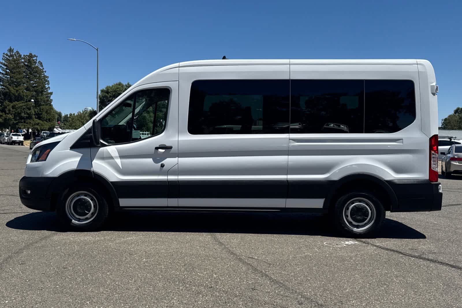 Used 2025 Ford Transit 350 XL RWD image 5