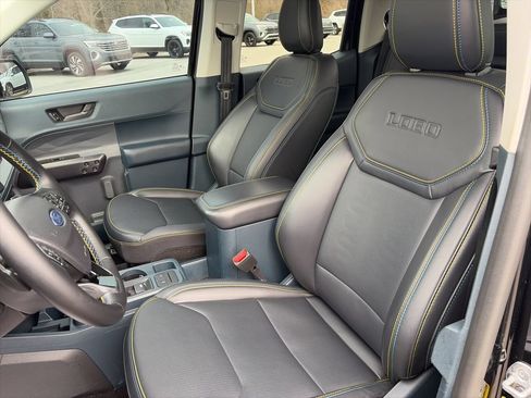 Used 2025 Ford Maverick Lobo AWD/4WD image 24