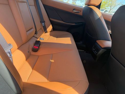 Used 2024 Lexus IS 350 F Sport image 10