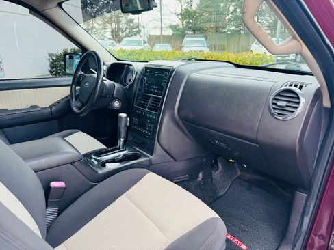 Used 2008 Ford Explorer Sport Trac Limited image 49