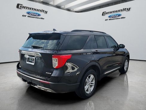 Used 2023 Ford Explorer XLT w/ Equipment Group 202A AWD/4WD image 8