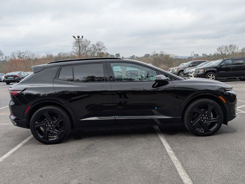 Used 2024 Chevrolet Equinox EV RS image 10