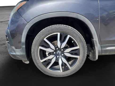 Used 2020 Honda Pilot Touring image 9